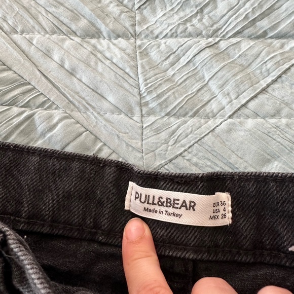 Pull & Bear black denim shorts size 4 - Picture 2 of 3